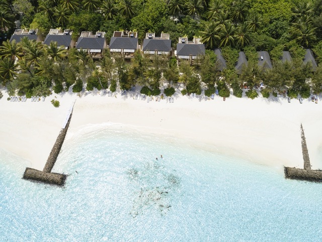 фото отеля Summer Island Maldives (ex. Summer Island Village) изображение №37