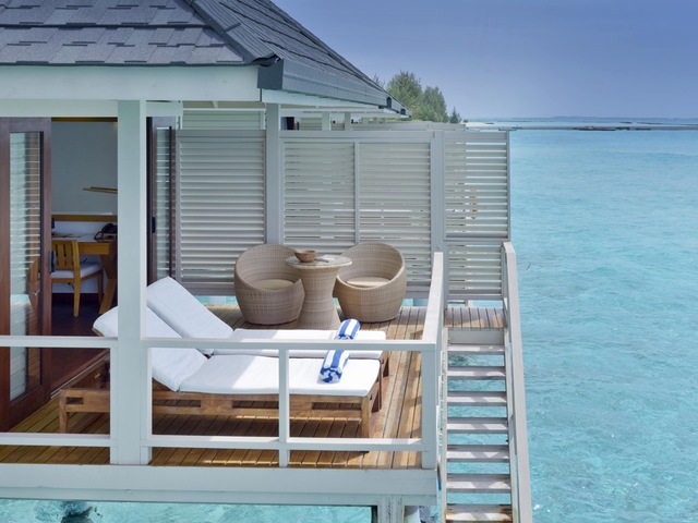фото Summer Island Maldives (ex. Summer Island Village) изображение №2