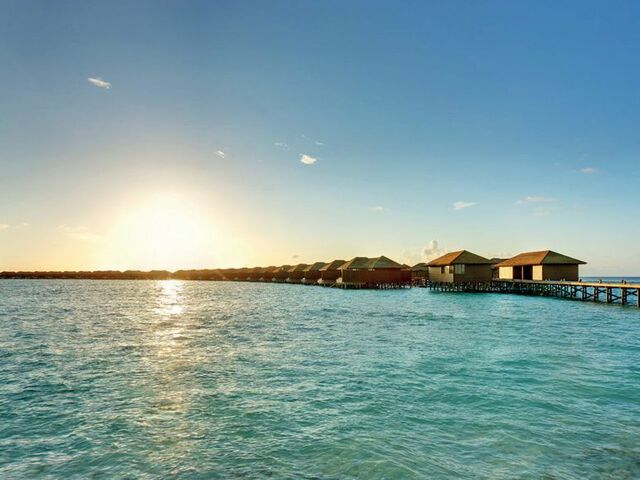 фото отеля Hideaway Beach Resort & Spa (ex. Island Hideaway at Dhonakulhi Maldives Spa Resort and Marina) изображение №17