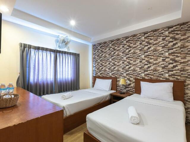 фото отеля Sleep At Phuket (ех. Crystal Guest House) изображение №21