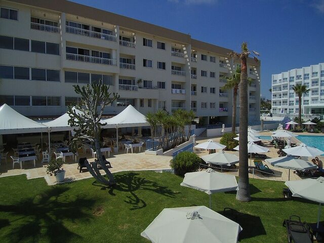 фото отеля Pola Costa Beach изображение №1