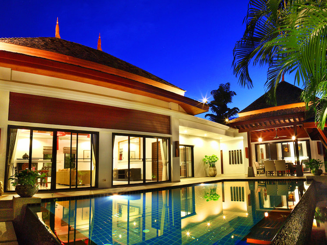 фотографии отеля The Bell Pool Villa Phuket изображение №3