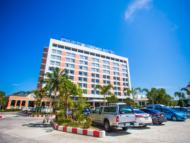 фото отеля Phuket Merlin изображение №1