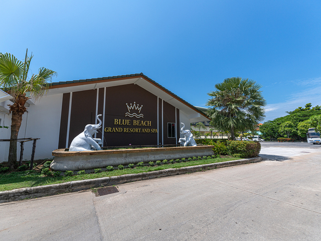 фото отеля Blue Beach Grand Resort & Spa (ex. Chalong Beach Hotel & Spa) изображение №41