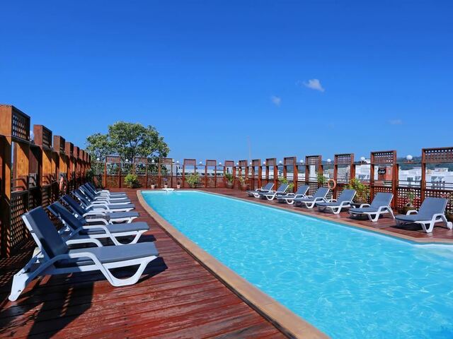 фото отеля Days Inn By Wyndham Patong Beach Phuket (ex. Aloha Villa) изображение №13