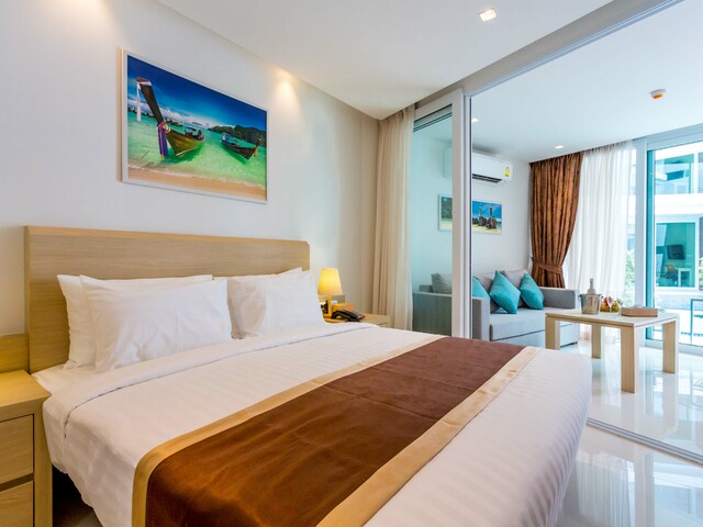 фото отеля The Beachfront Phuket (ex. Best Western Plus The Beachfront) изображение №25