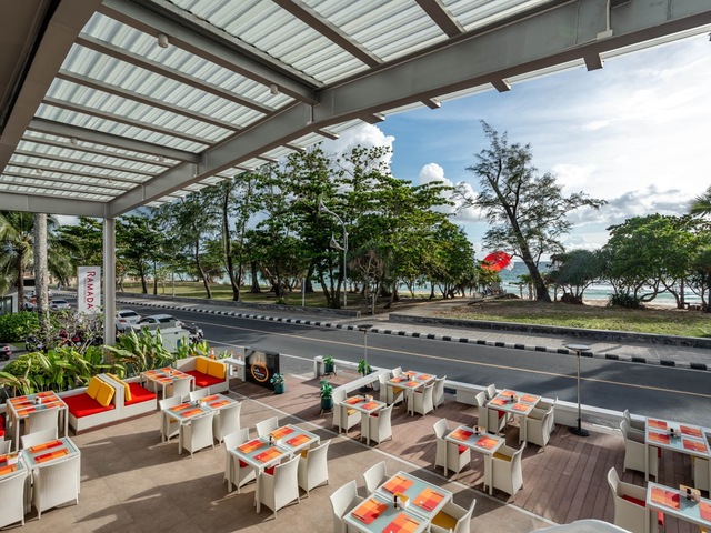 фото отеля Ramada By Wyndham Phuket Southsea (ex. Felix Karon) изображение №13
