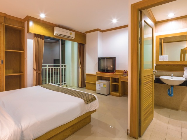 фотографии отеля Azure Phuket (ex. Sun Shine Patong Hotel, Sunshine Resort Phuket) изображение №27