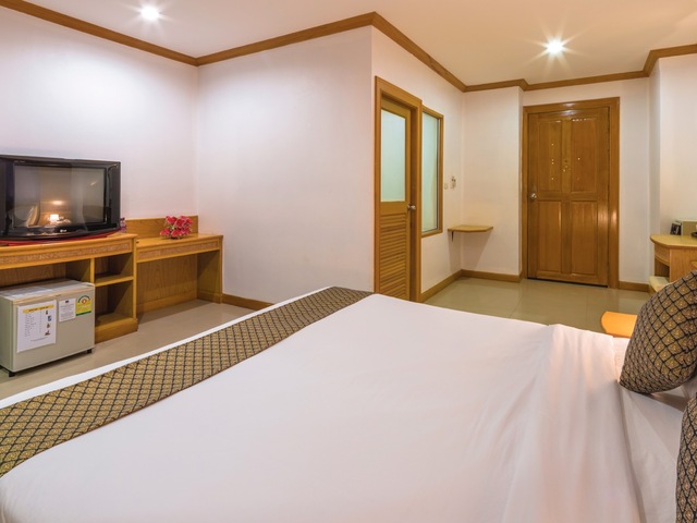 фотографии отеля Azure Phuket (ex. Sun Shine Patong Hotel, Sunshine Resort Phuket) изображение №23