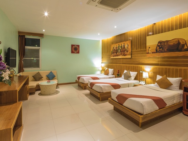 фото Azure Phuket (ex. Sun Shine Patong Hotel, Sunshine Resort Phuket) изображение №10