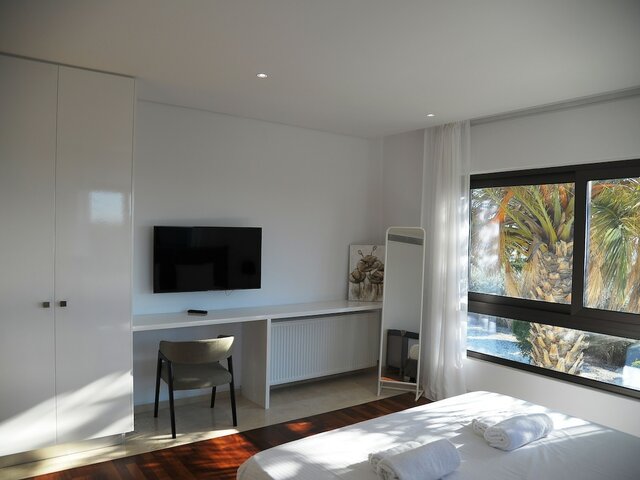 фото Luxury 6 Bedroom With Privet Pool In Paphos изображение №30