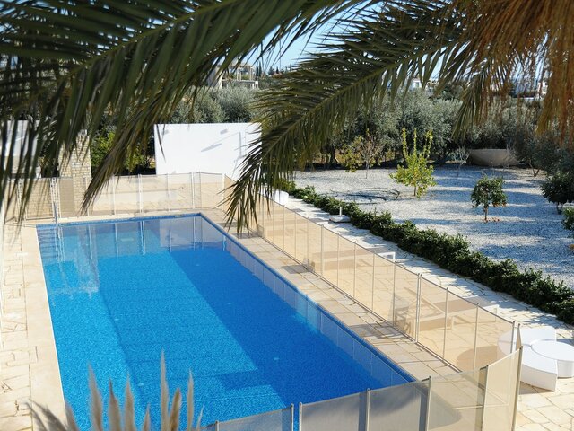 фото отеля Luxury 6 Bedroom With Privet Pool In Paphos изображение №1