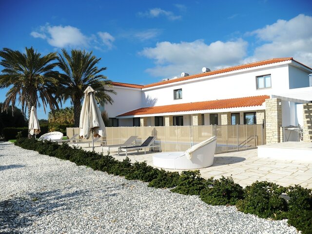 фотографии отеля Luxury 6 Bedroom With Privet Pool In Paphos изображение №3