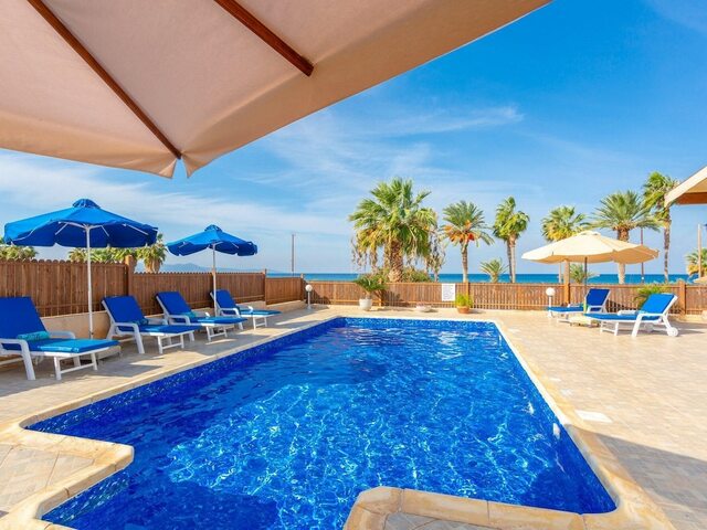 фото отеля Seashore One Large Private Pool Walk To Beach Sea Views A C Wifi - 3150 изображение №9