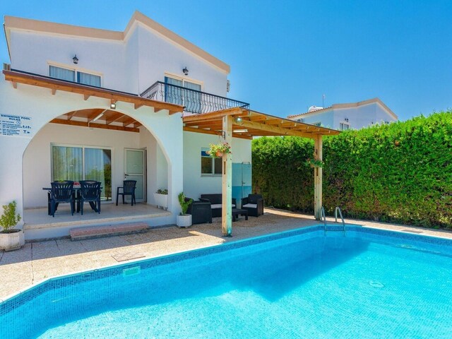 фото отеля Argaka Sun Tessera Large Private Pool Walk To Beach Sea Views A C Wifi - 2841 изображение №1