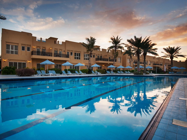 фото отеля Al Hamra Village (ex. Al Hamra Village Golf & Beach Resort) изображение №1