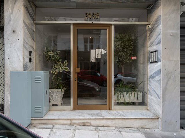 фото отеля Luxury Apartment In The Heart Of Athens изображение №1