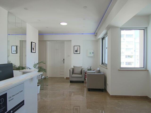 фото Phaedrus Living Luxury Suite Nicosia 504 изображение №10
