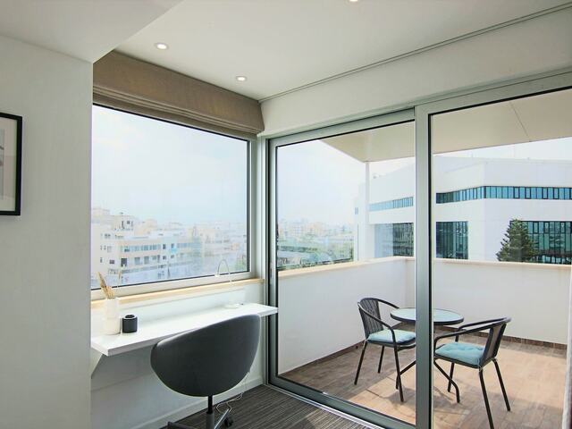 фотографии Phaedrus Living Luxury Suite Nicosia 507 изображение №12