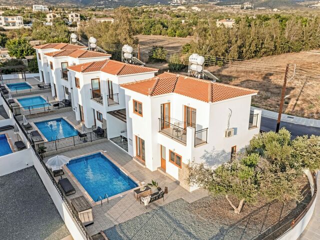фото отеля Gorgeous With Private Swimming Pool In The Cypriot Sunsets All Yours изображение №17