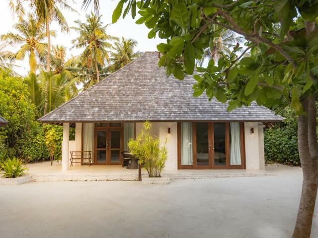 фотографии отеля Hideaway Beach Resort & Spa (ex. Island Hideaway at Dhonakulhi Maldives Spa Resort and Marina) изображение №3