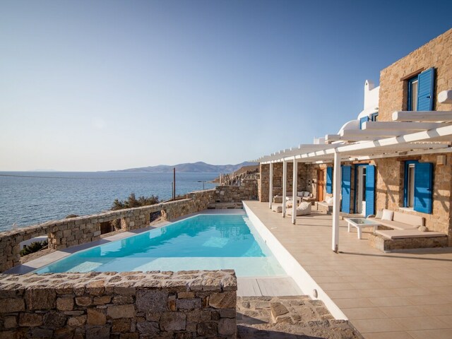 фото отеля 180° View Private Pool Villa Choulakia To Enjoy Sun Kissing Sea изображение №17