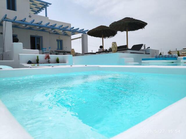 фото отеля Santoxenia Luxury Villa изображение №1