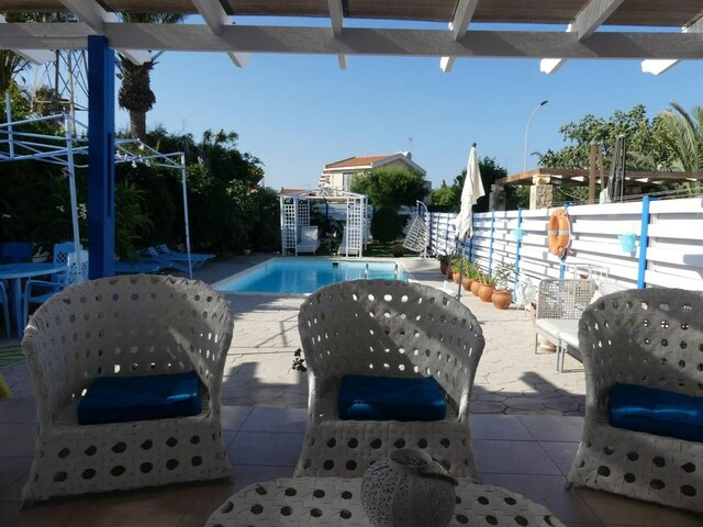 фотографии Greek Island Style 2 Bedroom Villa With Pool изображение №12
