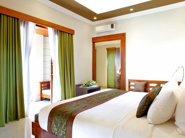 фото отеля The Banyumas Suite Villa Legian изображение №5