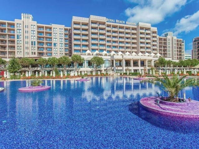фото отеля Royal Beach 5 Premium - Central Sea View G6 изображение №1
