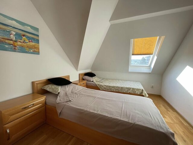 фото Stunning 2-Bed Apartment In Sea Resort Varna изображение №14