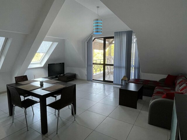 фото отеля Stunning 2-Bed Apartment In Sea Resort Varna изображение №5