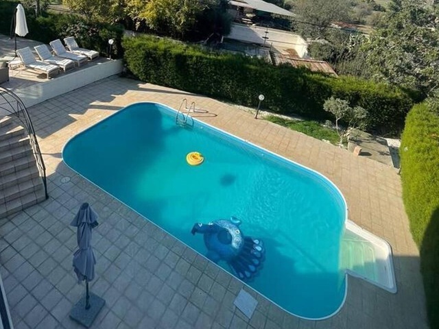 фото Amazing 4-Bed Villa In Limassol изображение №14
