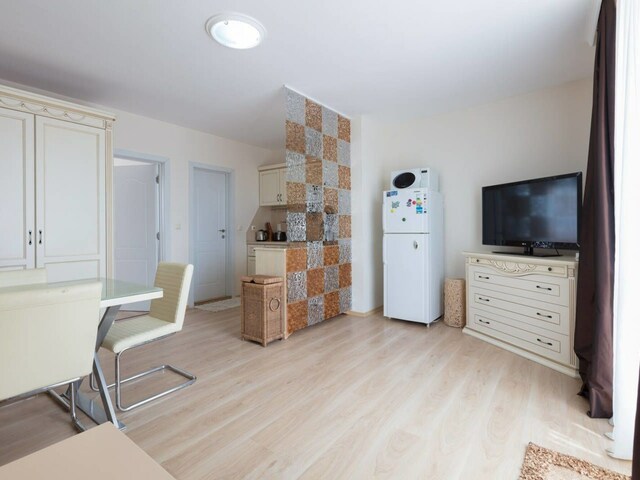 фото Two Bedroom Apartment With Large Balcony изображение №22