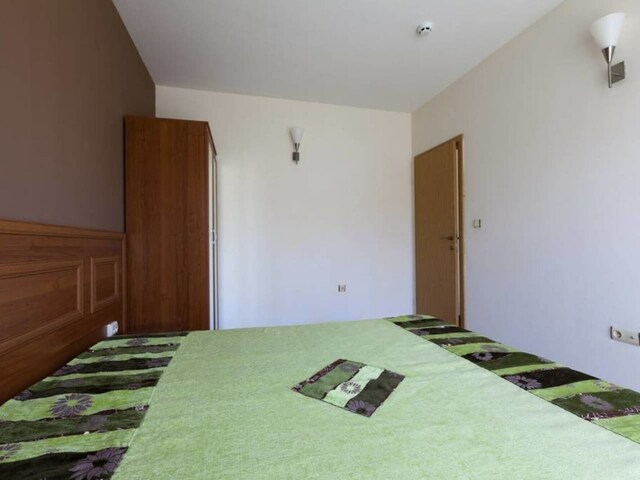 фото One Bedroom Apartment With Large Balcony изображение №6