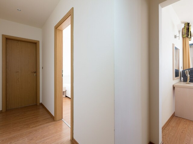 фото Two Bedroom Apartment With Balcony изображение №18
