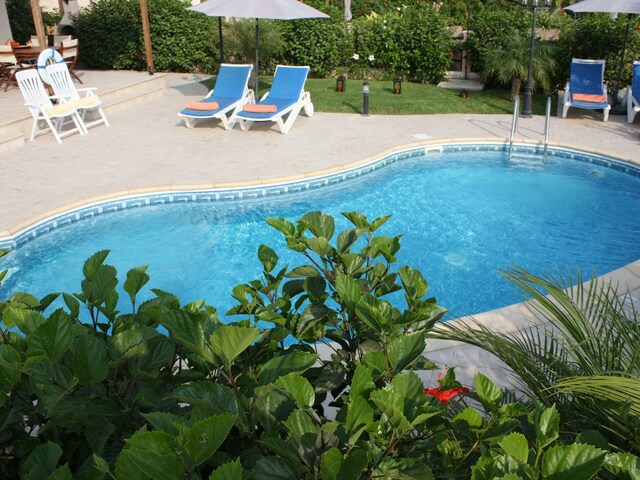 фотографии отеля Three Bedroom Villa With Private Pool And Landscaped Garden изображение №3