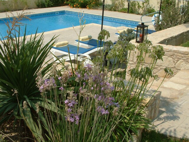 фотографии Three Bedroom Villa With Private Pool And Landscaped Garden Close To The Beach изображение №12