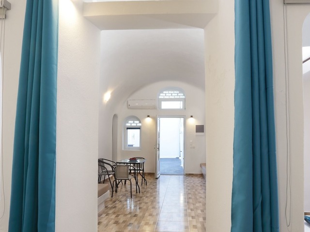 фотографии отеля Church & Cave - Santorini Private Residences изображение №27