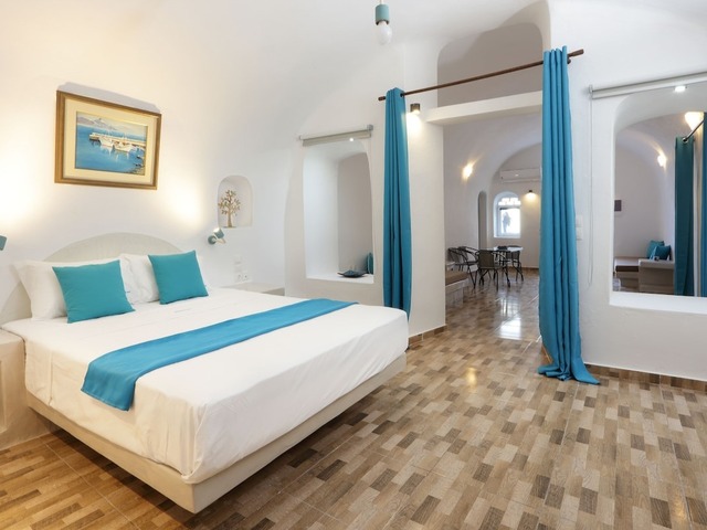 фото отеля Church & Cave - Santorini Private Residences изображение №13