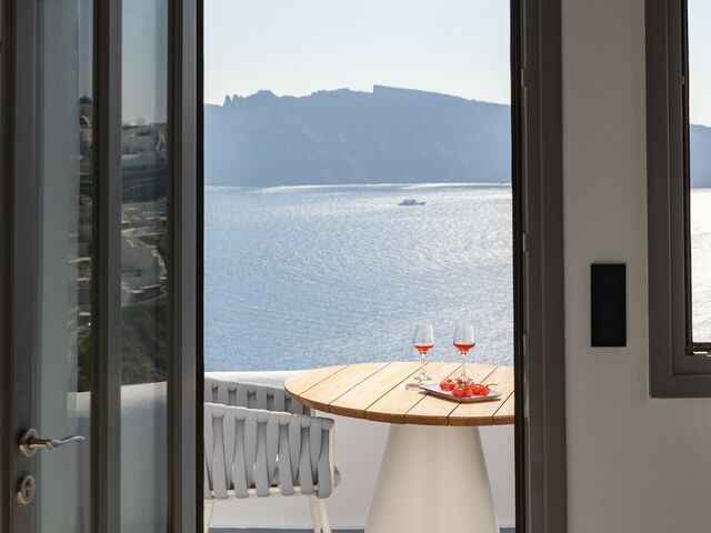 фото отеля Ikies Santorini  изображение №29