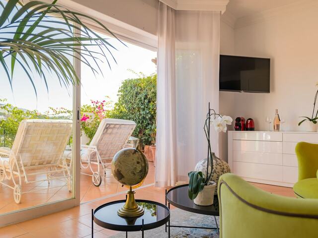 фотографии отеля Molo Luxury Suites Puerto Banus изображение №3