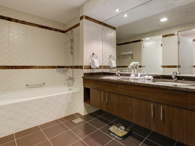 фото Abidos Hotel Apartment - Dubailand изображение №34