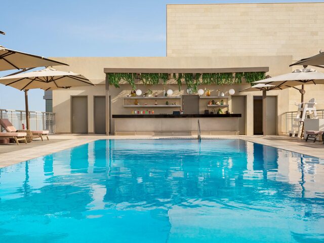 фото отеля Wyndham Dubai Deira изображение №1