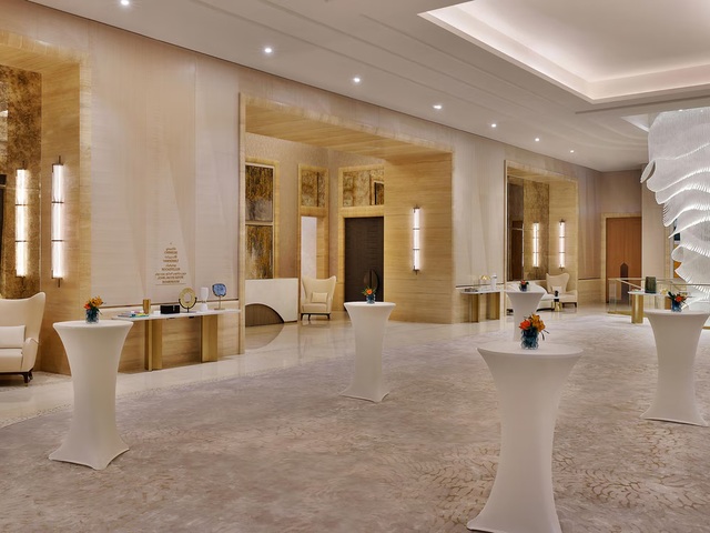 фото отеля The St. Regis Dubai изображение №17