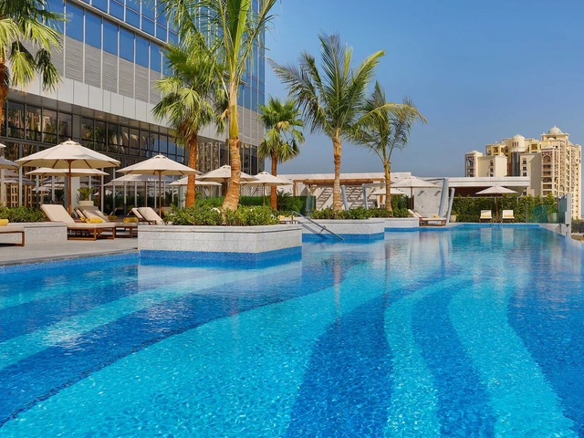 фото отеля The St. Regis Dubai изображение №1