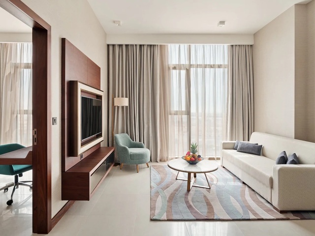 фотографии Holiday Inn Dubai Al-Maktoum Airport, An IHG изображение №20