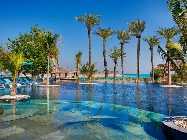 фотографии отеля Anantara World Island Dubai Resort изображение №23