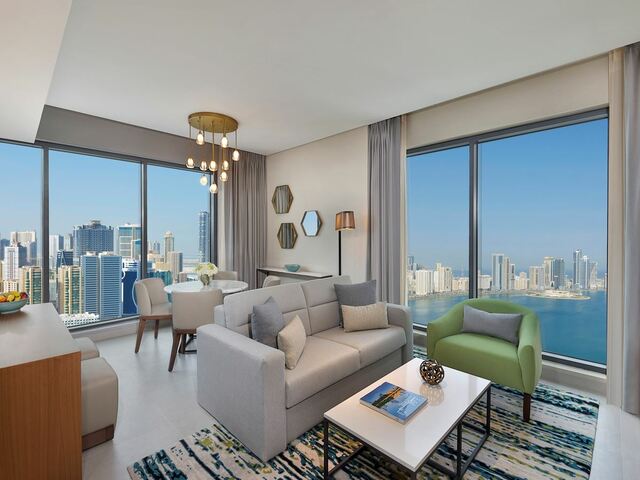 фотографии DoubleTree by Hilton Sharjah Waterfront Hotel & Residences изображение №28