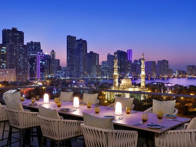 фото отеля DoubleTree by Hilton Sharjah Waterfront Hotel & Residences изображение №25